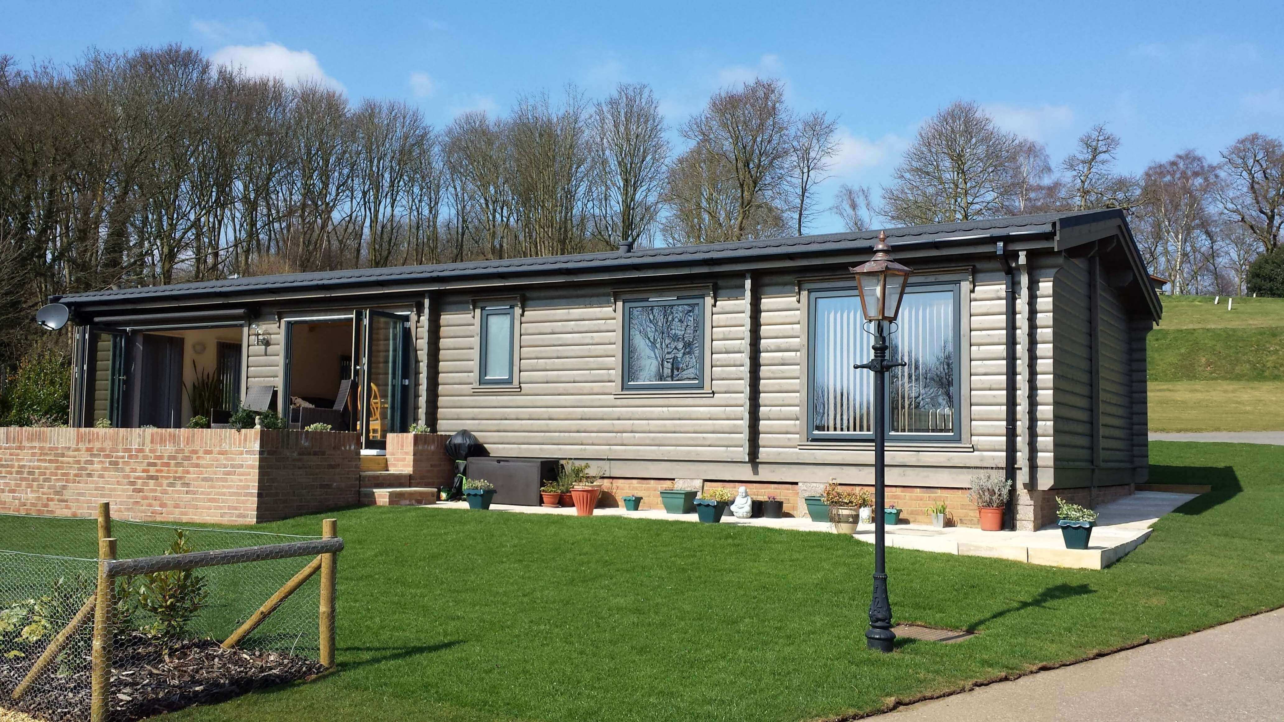 Mobile and Transportable Homes Norwegian Log