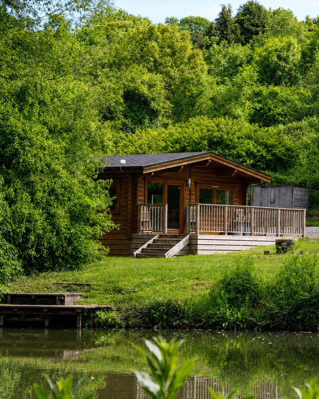 3 bedroom Bedroom Exterior