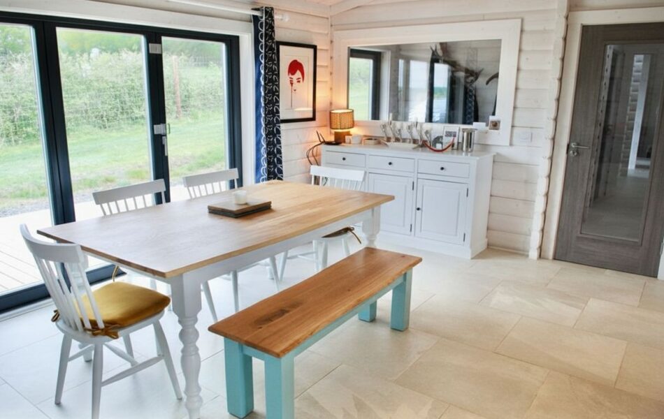 Granny Annexe Hero 14