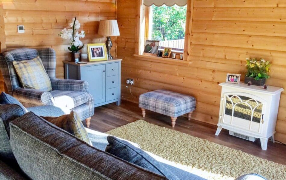 Granny Annexe Sofa and Armchair