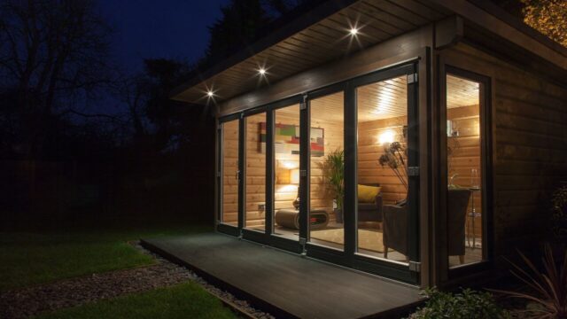 Contemp Side With Doors Closed